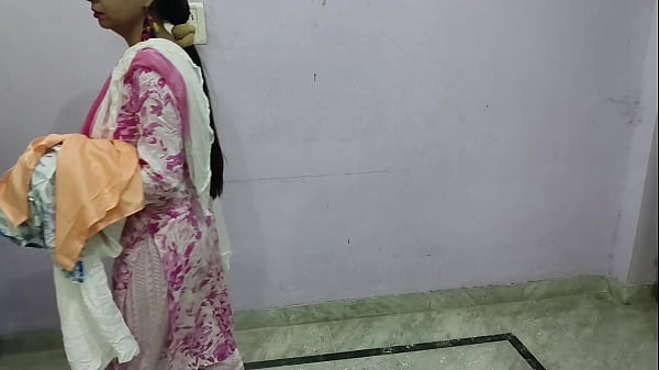 Cheating Indian Bhabhi Gets her Big Ass Fucked By Devar Indian Village Desi Bhabhi Ki Devar ke Sath Mast Desi Chudai xxx