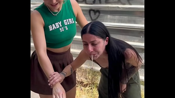 VENOM EVIL MEETS KAITLYN KATSAROS AND BELLA