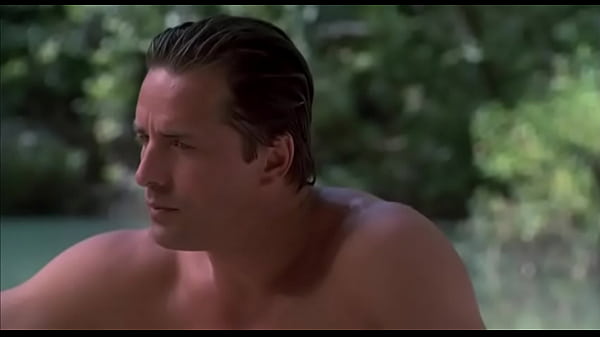 Jennifer Connelly - The Hot Spot