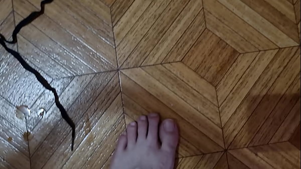 Homem gostosos saindo do treino  