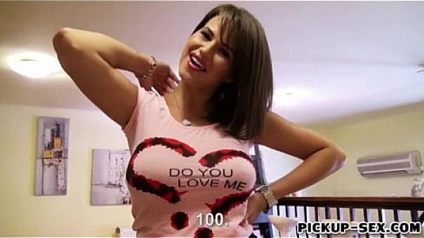 European waitress screwed for some cash  