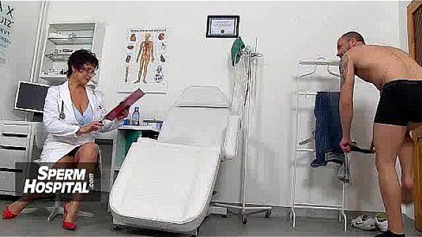 Amateur chick has sex in a garage feat. Cordoba