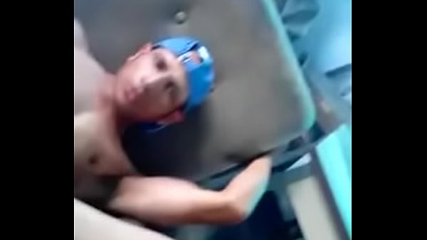 Tragando buena verga