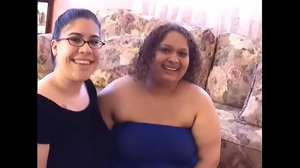 Amateur BBW lesbians suck and fuck each other