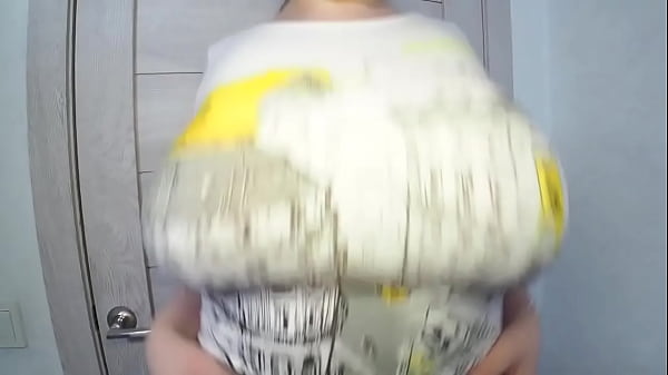 Tittydrop #tittydrop #titsdrop #bignaturalboobs #boobs #tits #busty #bouncingtits  