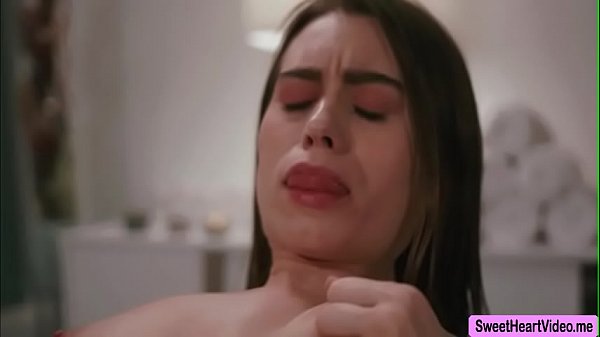 Masseuse Jill Kassidy helps Cust0mer Lana Sharapova pussy needs