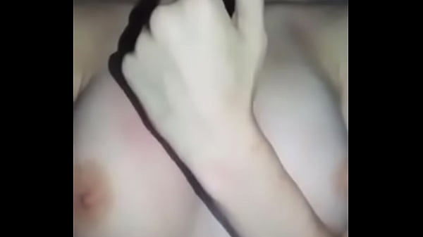 Gostosa novinha magrinha 