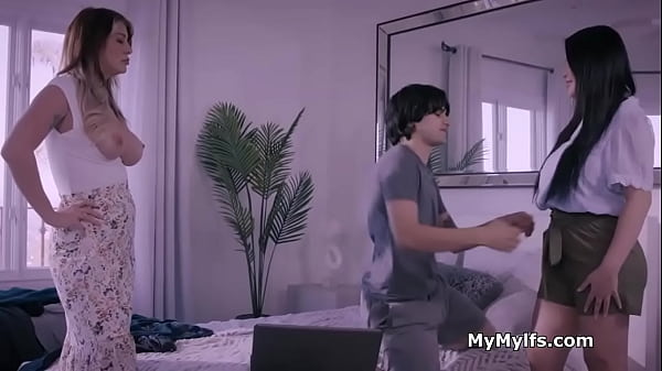 Big tit cougars getting freeused