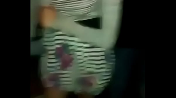 Morra perreando en la mera mera