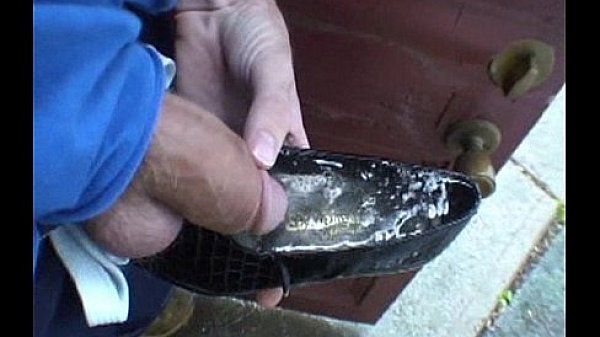 Jerking-off cum and pee