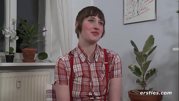 Marlin Masturbates With Her Dildo