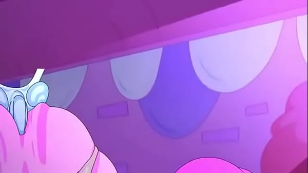 Dulce princesa es follada por su gordo culo hasta dejarla llena de leche  