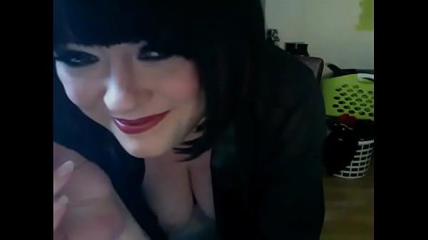 Chubby Tina Snua Smokes A Small Cigar  