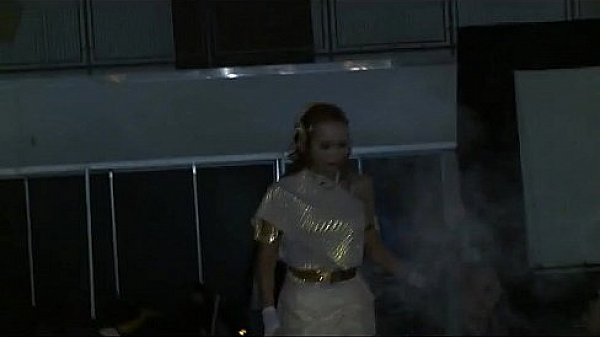 Hot Asian stripper gets naughty