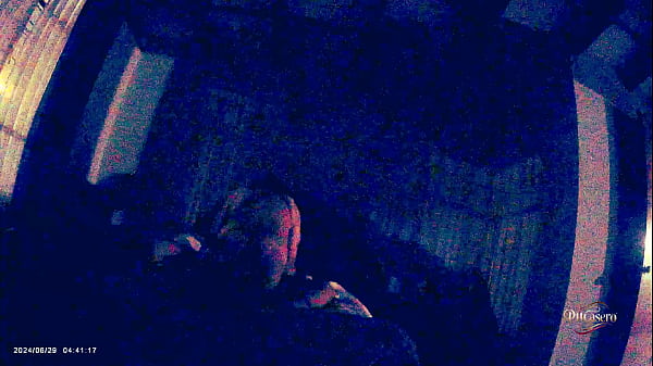 Meti&eacute;ndole PINGA de misionero en su cuarto - SIN EDITAR - SIN CORTES - SIN FILTROS  