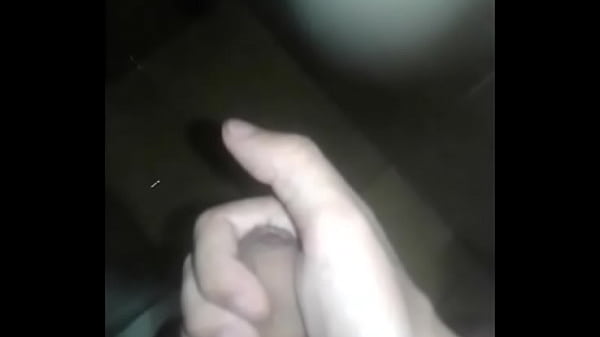 Pene peque&ntilde;o eyaculando