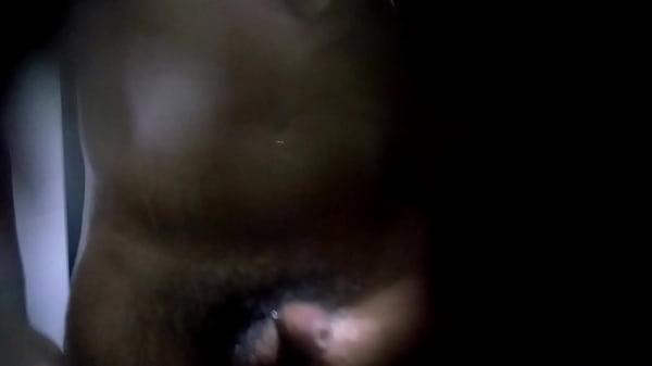 Espiando macho tomando banho na academia part 3 - Spy man taking shower at gym 