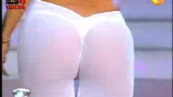 Silvina Escudero en spandex blanco