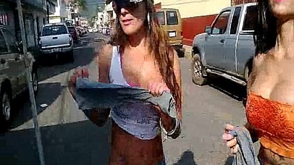 edecanes uruapan mich