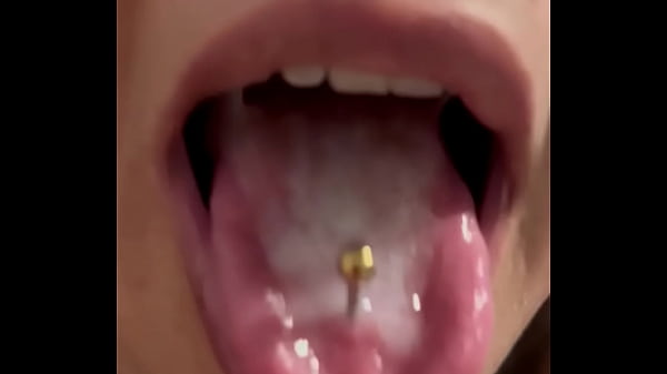 Random blowjob, cum in mouth  