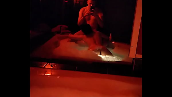 face fucking hot teen girlfriend in hot tub