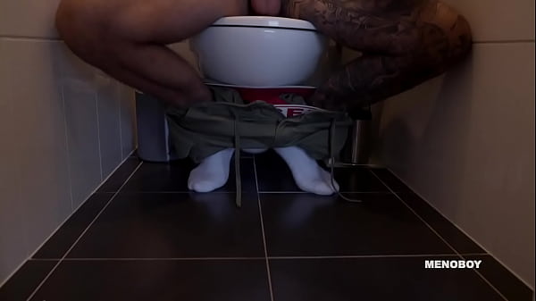 Tim Loux se fait d&eacute;foncer par la grosse queue de Kevin David