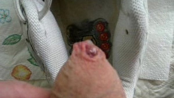 I'm jerking off  during a song of TARJA "Crimson Deep" !