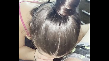 Ela n&atilde;o brinca quando o assunto &eacute; boquete perfeito e sentada gostosa - A Gozada teve que ser dentro