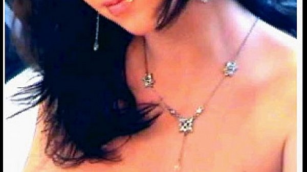 Webcam girl Avitty masturbating