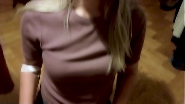 Homemade Amateur Slut Wife Deep Throats Big Cock extreme deep