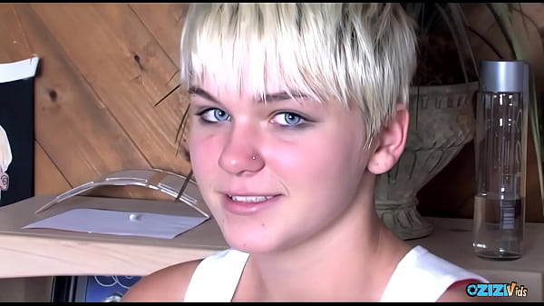 Pixie cut beauty is great at hardcore cock pleasing