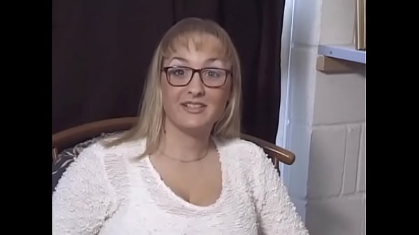 Jessica Introduces Zara Who Wants to Have a Threesome with Two Guys