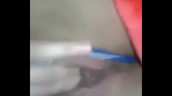 Me toc&oacute; sola soltera urgida