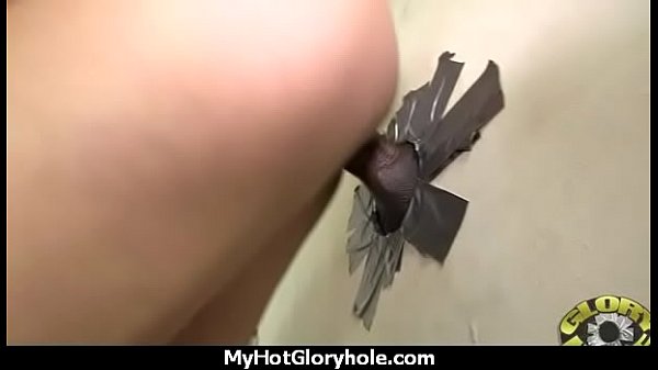Ebony backs her booty all the way to the gloryhole 27