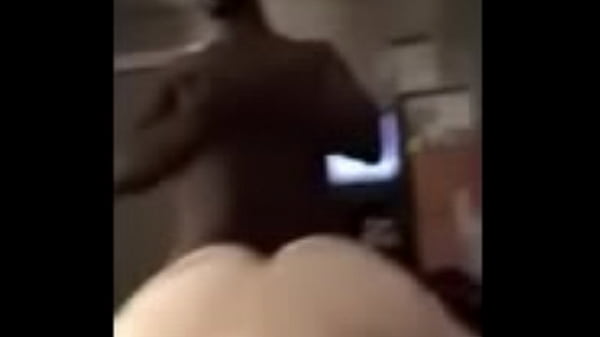 Watch that phat ass jiggle