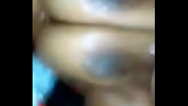 Ebony babe gives titfuck