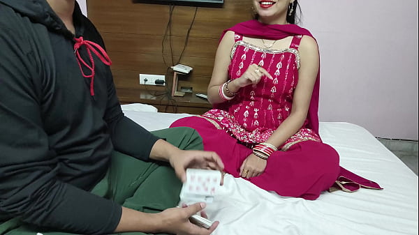 Big Stepsister Ne Apne Chote Stepbrother Ko Seduce Kiya Aur Apni Chut Marvayi Lund Chusa  