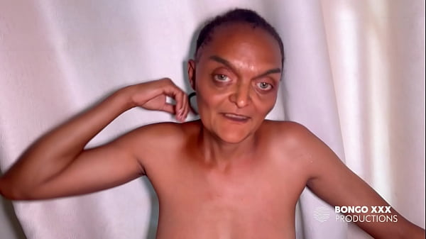 फातुमा XXX को गुदा मैथुन इतना पसंद है कि उसे मुझे अपनी तंग गांड में जबरदस्ती चुदवाना पड़ा।