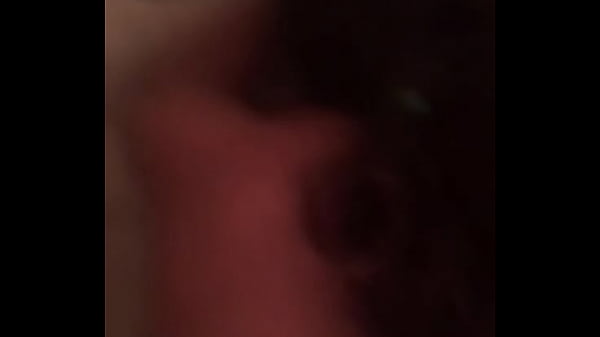 Muchachita caliente siendo grabada