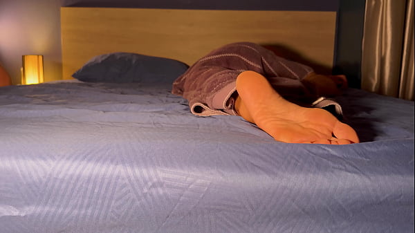 Up My Slave With Strapon