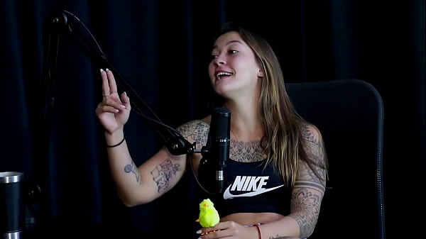 VEJA A ENTREVISTA SAFADA E CHEIA DE PUTARIA COM A FLOR DE DAMIANA COM VOV&Ocirc; MOAI NO PORN CAST BRAZIL - PARTE 7 (WATCH ON: SHEER/RED) 