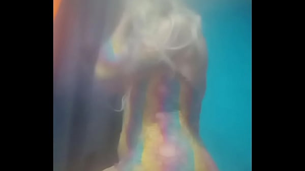 Me llamas siempre en las noches buenas 