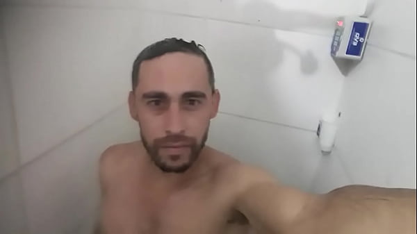 No banho pra minha namorada 