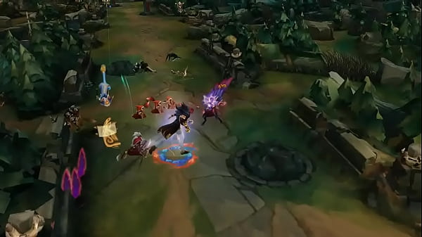 Hombre con orejas de furro se folla a 5 personas.  