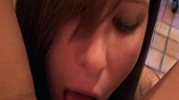 Teen-Eats-Asian-Pussy