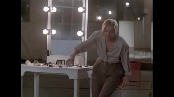 Angelina Jolie & Elizabeth Mitchell - Gia (fence scene)