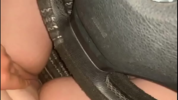 She could not wait to rub herself