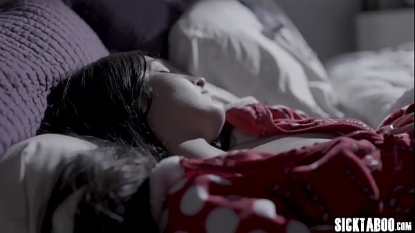 Big cock guy fucked teens pussy so hard  