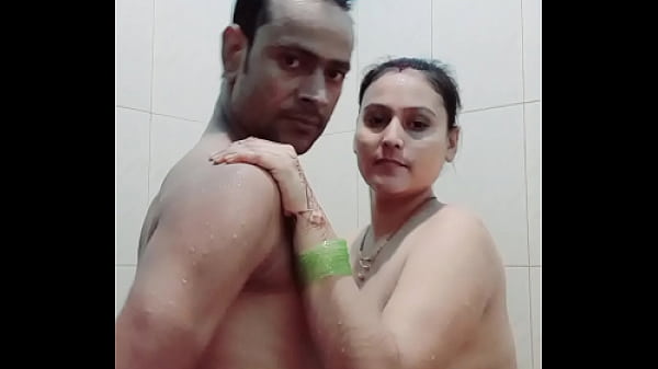 Desi bhabhi chudai scene bathroom sex  