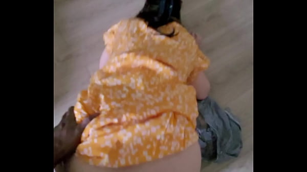 Tu n'as pas besoin de voir son visage, C'est bien ta femme que je baise  